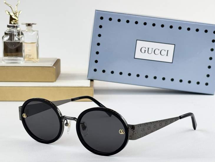 Picture of Gucci Sunglasses _SKUfw79721399fw